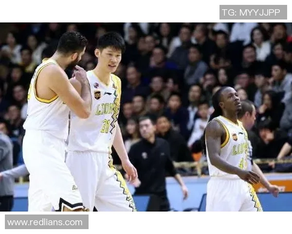 深圳网球队在总决赛积分榜上以56分稳居第一名展现强劲实力